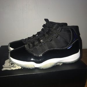 Jordan 11 “Space Jam” Size 9.5 (2016 release)